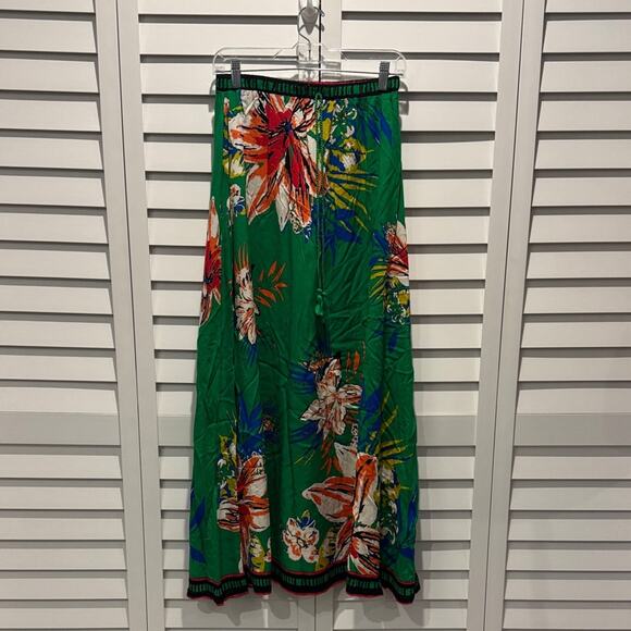 FreeMarket by Flying Tomato NWOT Green Floral Maxi Skirt in 100% Rayon. - Picture 3 of 11